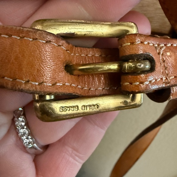 Vintage 1980-1990s Dooney & Bourke oversized shoulder bag. - Picture 8 of 15